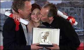 新品未開封 ロゼッタ DVD 1999年 フランス映画 エミリー デュケンヌ Amazon.co.jp: ロゼッタ [DVD] : エミリー・ドゥケンヌ